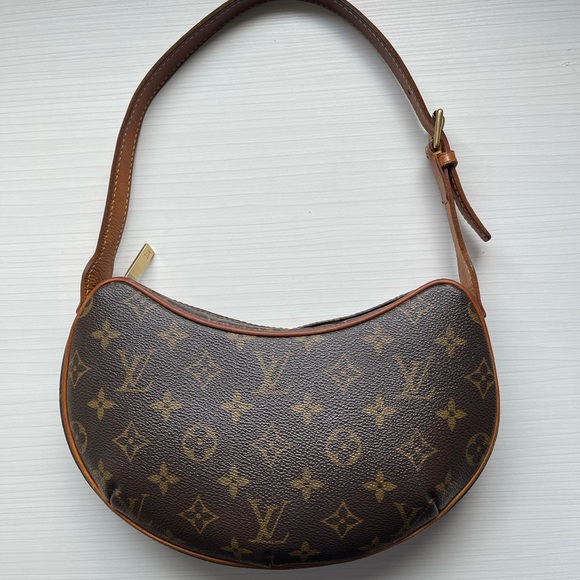 Louis Vuitton Handbags - Louis Vuitton Croissant Bag